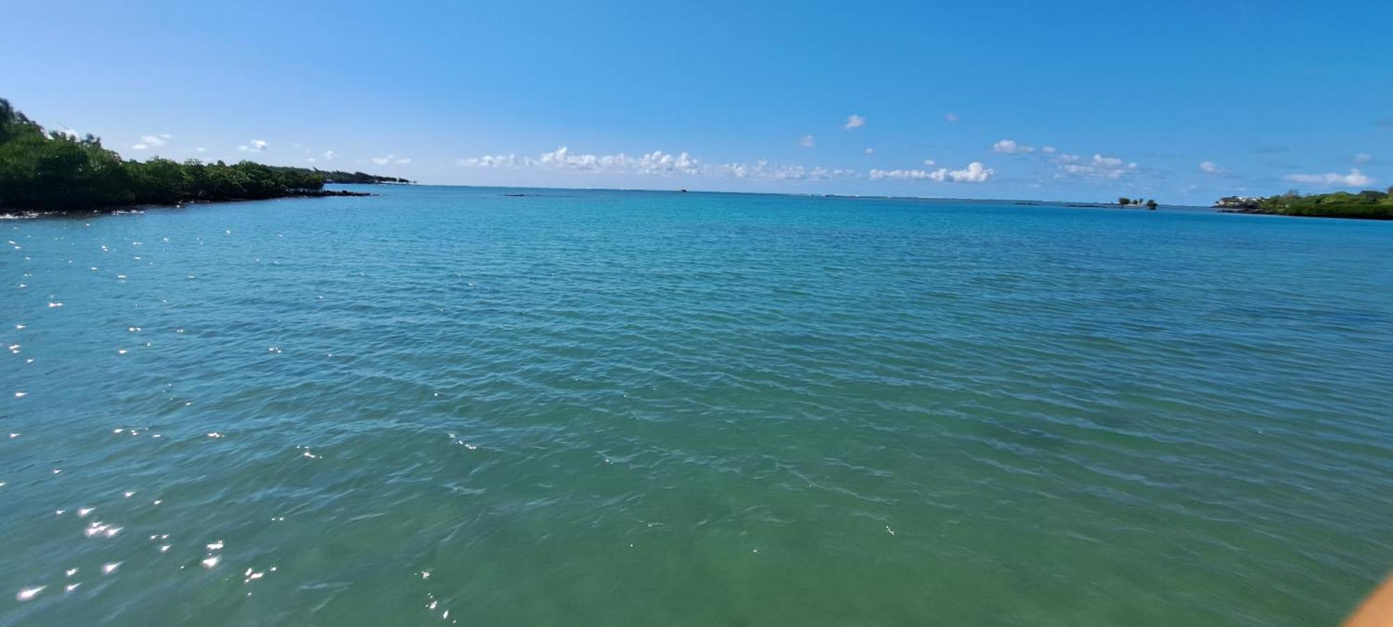 Clair de Lune - Private 2 Bedrooms Beachfront Villa Trou dʼEau Douce Extérieur photo