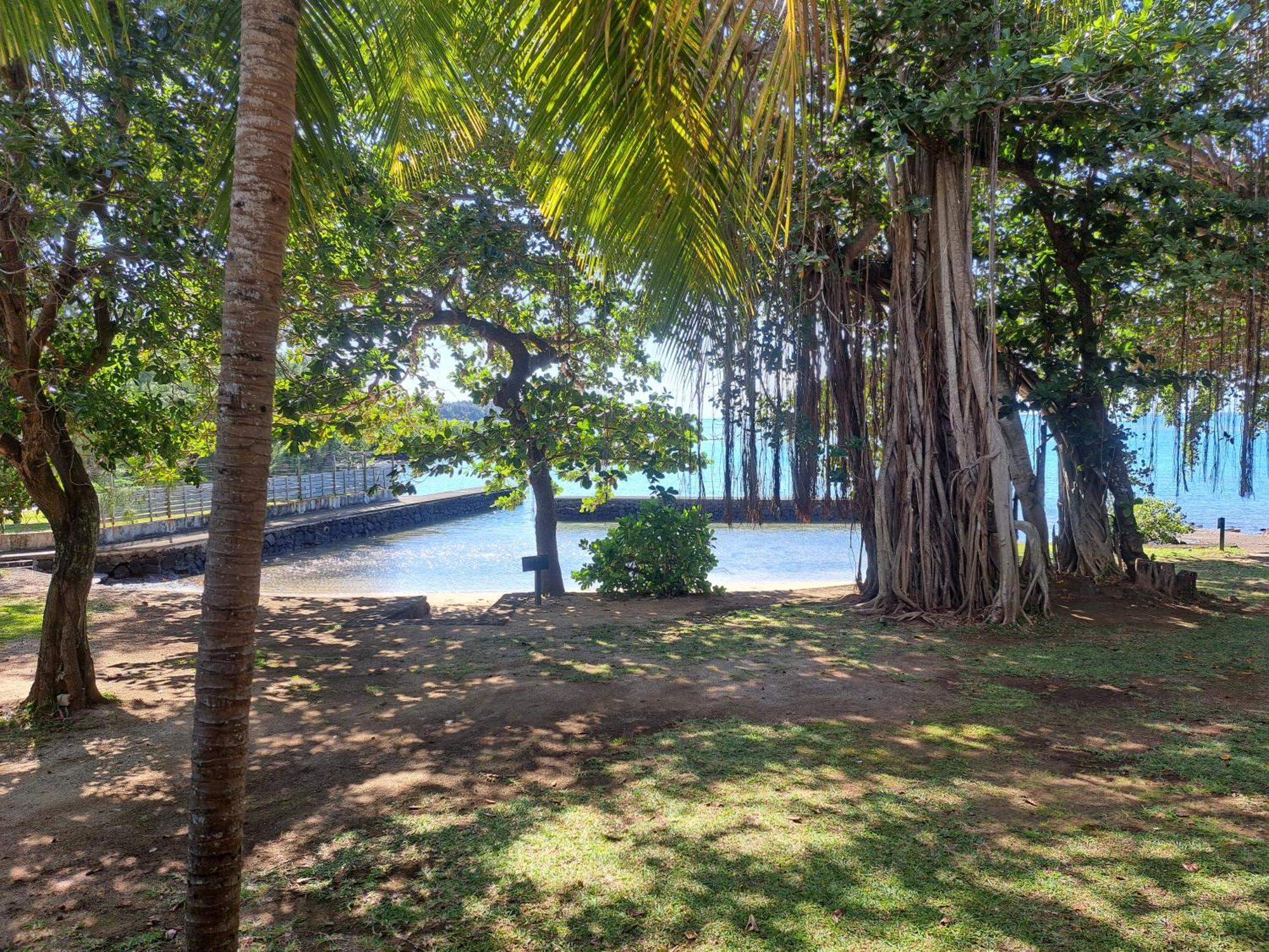 Clair de Lune - Private 2 Bedrooms Beachfront Villa Trou dʼEau Douce Extérieur photo